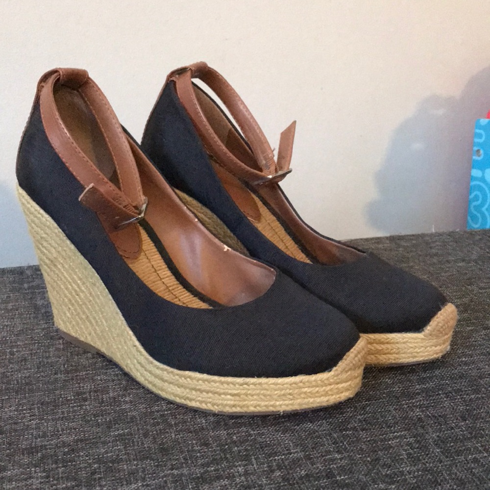 Bcbg heels